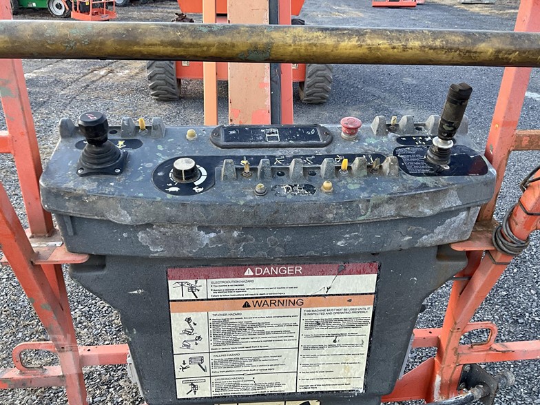 Telescopic Boom Lift - View 2